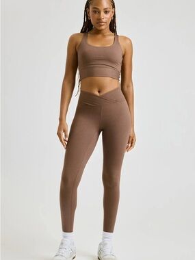 Year of Ours Ribbed Brown Active Set - Sports Bra & High-Waist Leggings